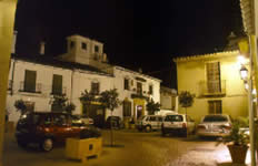 Ronda bei Nacht