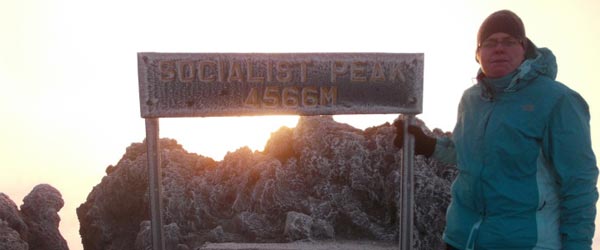 Auf dem Gipfel des Mt. Meru