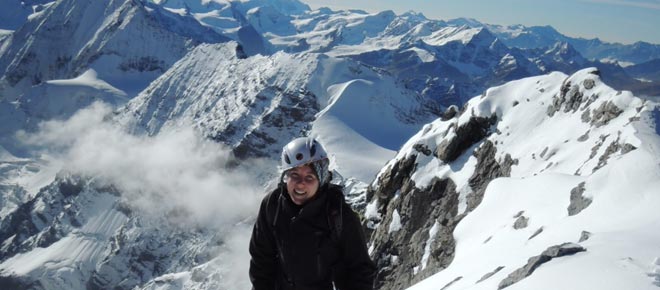 Geschafft! Unglaublich schnes Alpenpanorama vom Gipfel aus.