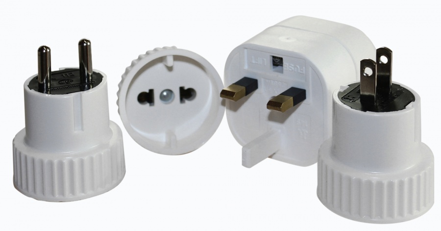 Basic Nature Plug-in adapter World Travel Set Basic Nature Plug-in adapter World Travel Set  ()