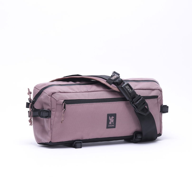 Chrome Kadet Sling Messenger Bag Chrome Kadet Sling Messenger Bag Farbe / color: mauve x ()