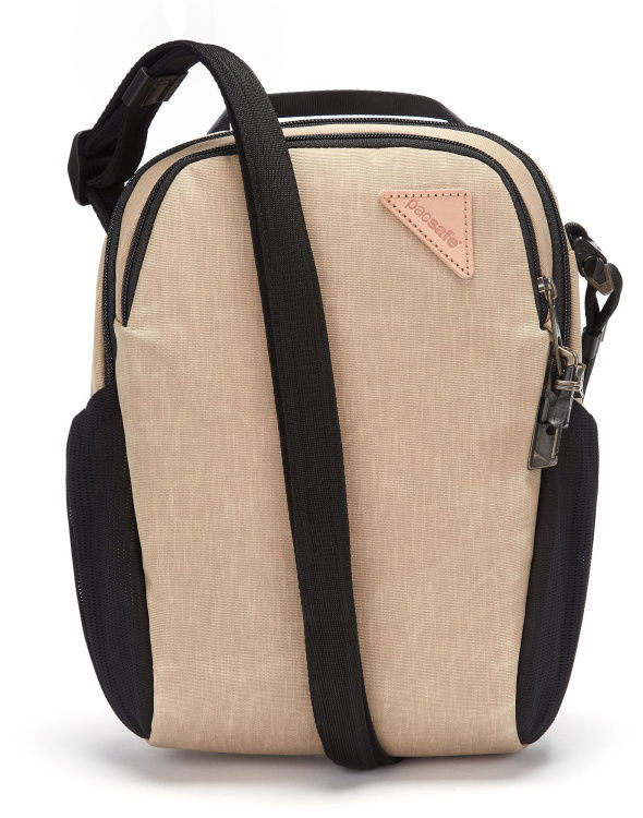 Pacsafe Vibe 200 Anti-Theft Crossbody Bag Pacsafe Vibe 200 Anti-Theft Crossbody Bag Farbe / color: coyote () Pacsafe Vibe 200 Anti-Theft Crossbody Bag Pacsafe Vibe 200 Anti-Theft Crossbody Bag Farbe / color: coyote ()