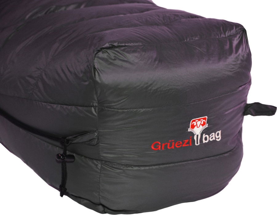 vorgeformter Fußbereich / Preformed foot area