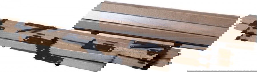 Zusammengefaltet / Folded