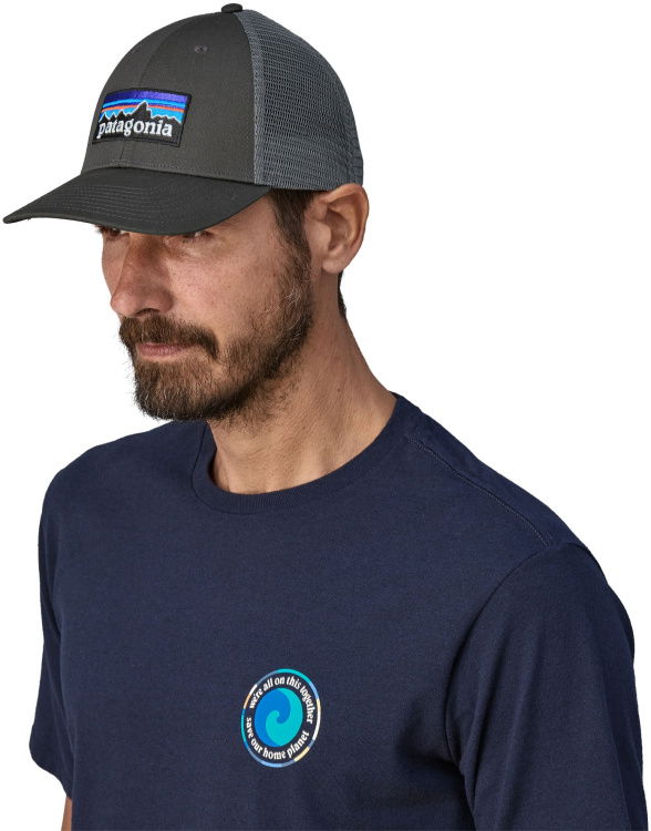 Patagonia P-6 Logo LoPro Trucker Hat Patagonia P-6 Logo LoPro Trucker Hat Farbe / color: forge grey ()