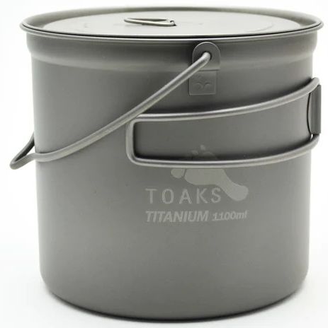 TOAKS Titanium Pot with Bail Handle TOAKS Titanium Pot with Bail Handle Details ()