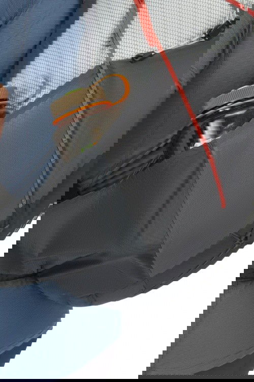 Seitenfächer / Side compartments