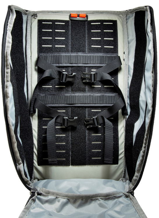 Befestigte Riemen/attached straps