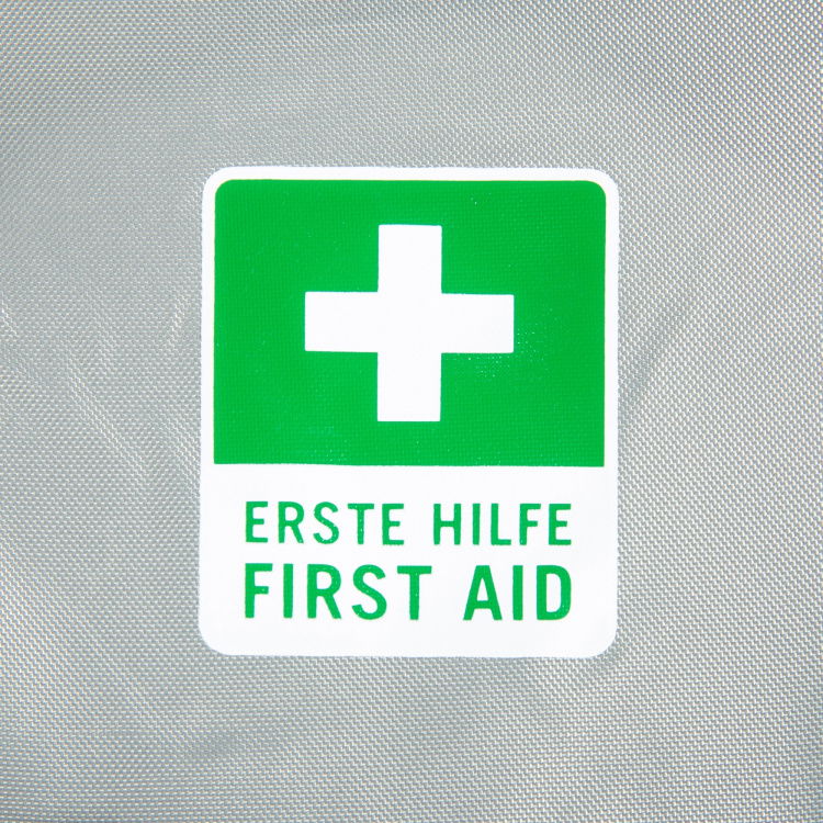 Erste Hilfe / First Aid