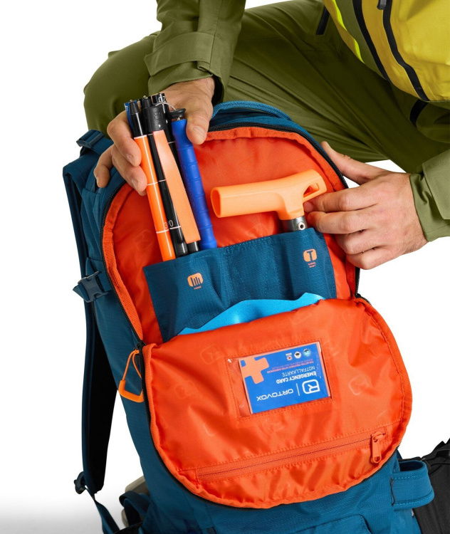 Details Innenfächer / inside pockets