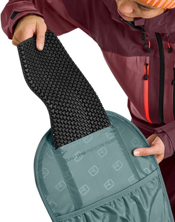 Rückenprotektor / spine protector