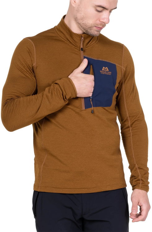 Detail Brusttasche / detail chest pocket, Farbe/color: walnut_comsos