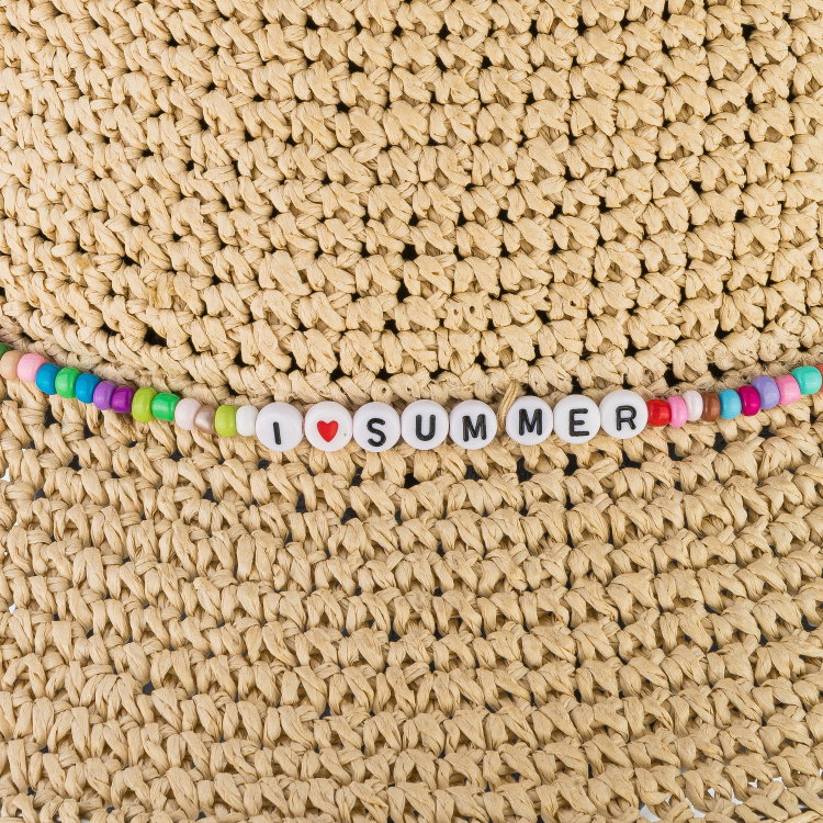 Details light beige pearl barcelet