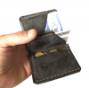 Aufgeklapptes Kartenfach / Card compartment
