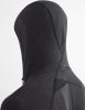 Eng anliegende Kapuze / Tight-fitted hood